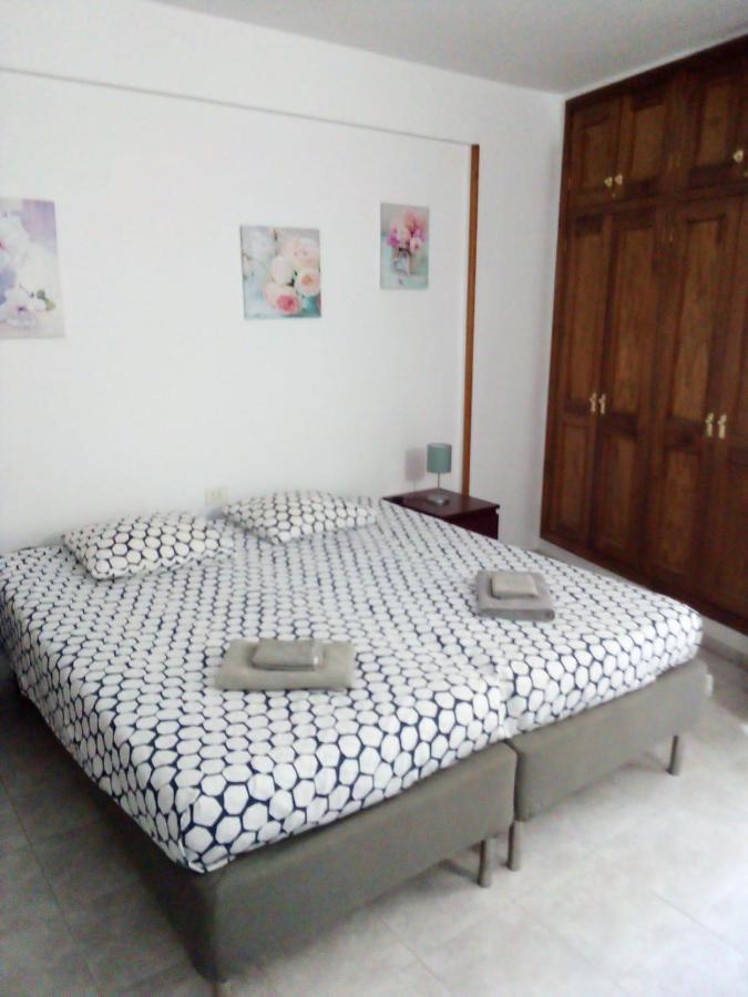 Edificio Gavota Apartment Лос Кристианос Екстериор снимка