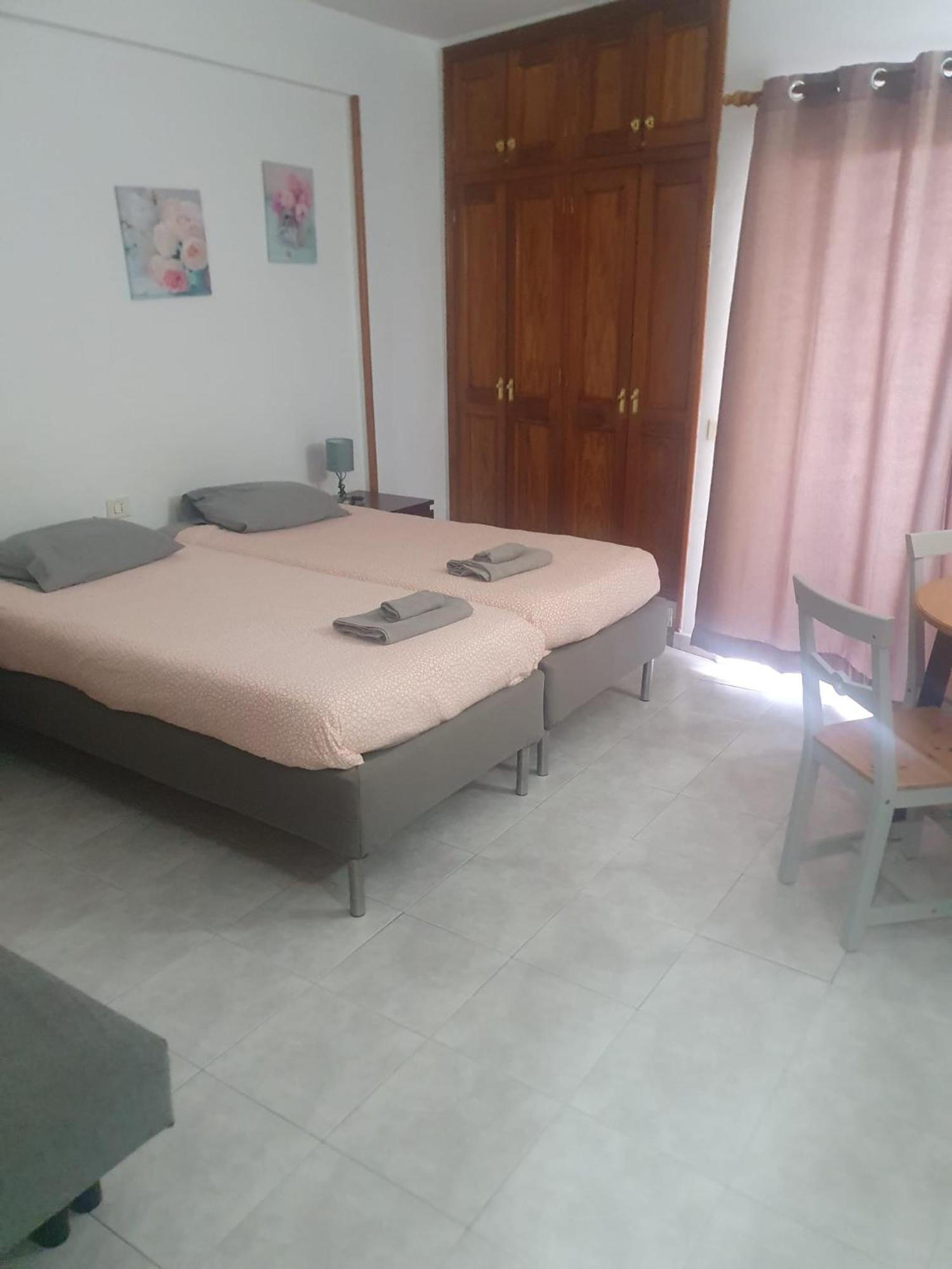 Edificio Gavota Apartment Лос Кристианос Екстериор снимка